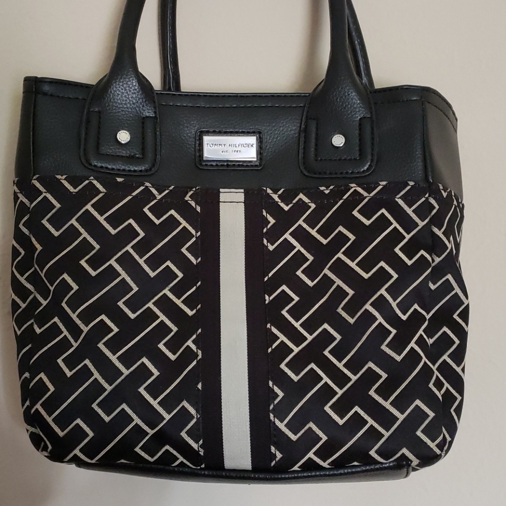Tommy Hilfiger Purse